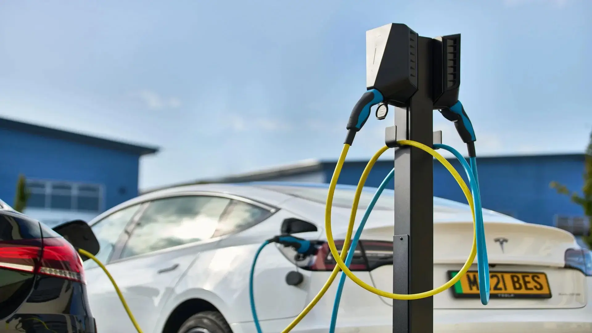 Die 5 besten Ladebuchsen-Reparatur-Services für E-Autos in Ravensburg – Zuverlässige Ladeverbindungen wiederherstellen